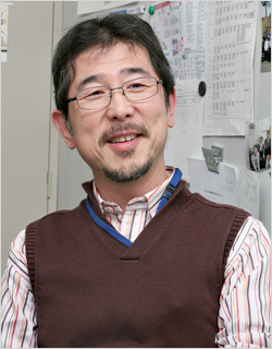 小出隆規 教授　Takaki, Koide
